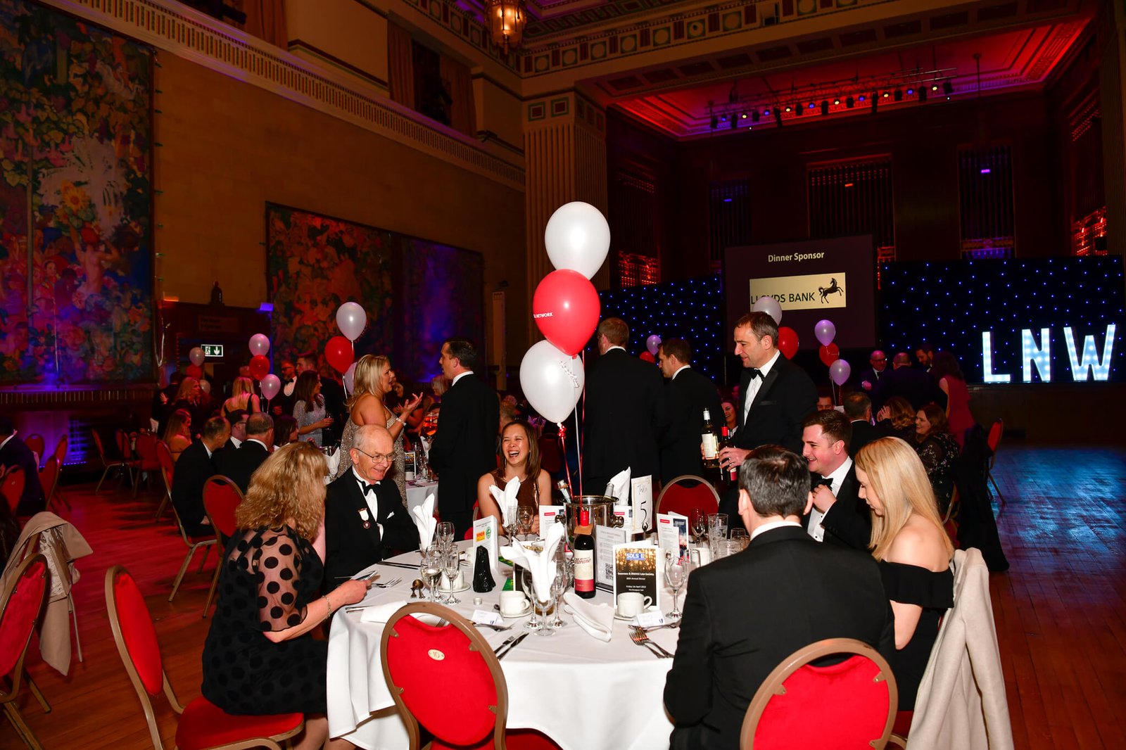 iNNOVATION-PHOTOGRAPHY-event-photographer-Swansea_D856103-153