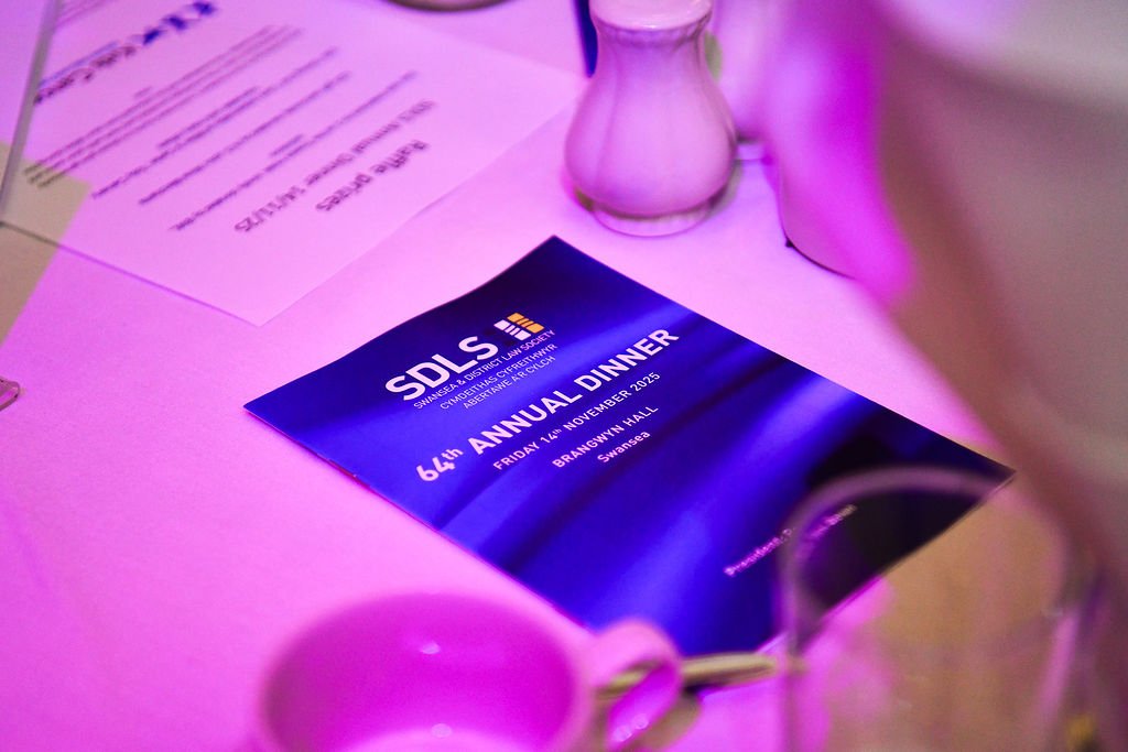 iNNOVATIONphotography-event-photographer-Swansea-3DSC_3302